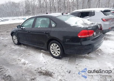 2015 Volkswagen Passat 1.8T Wolfsburg Edition z USA, uszkodzony, nr VIN 1VWAT7A3XFC069568